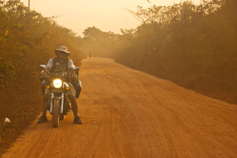Voyager en moto au Laos