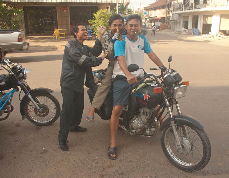 Photo moto Laos